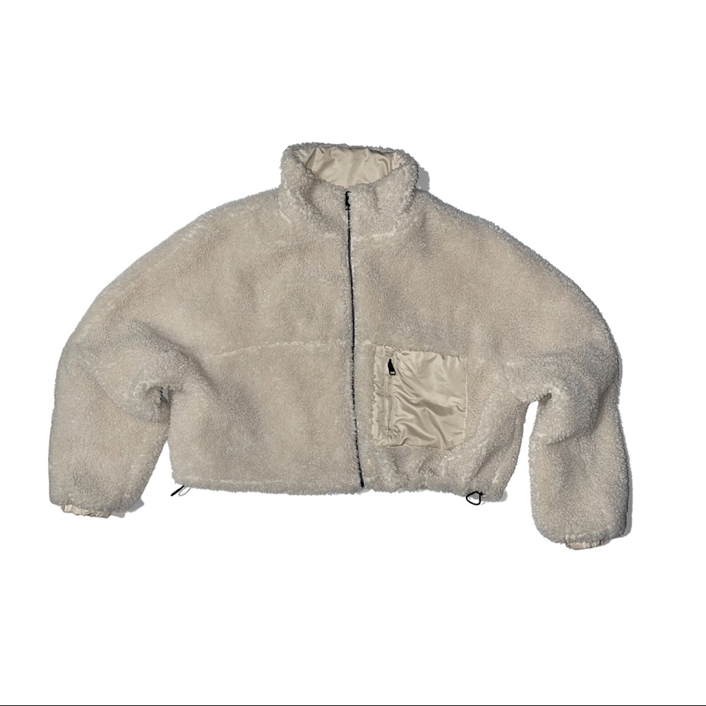 Forever 21 Cropped Sherpa Zip Up. Size: M (Runs slightly big). Color: Cream